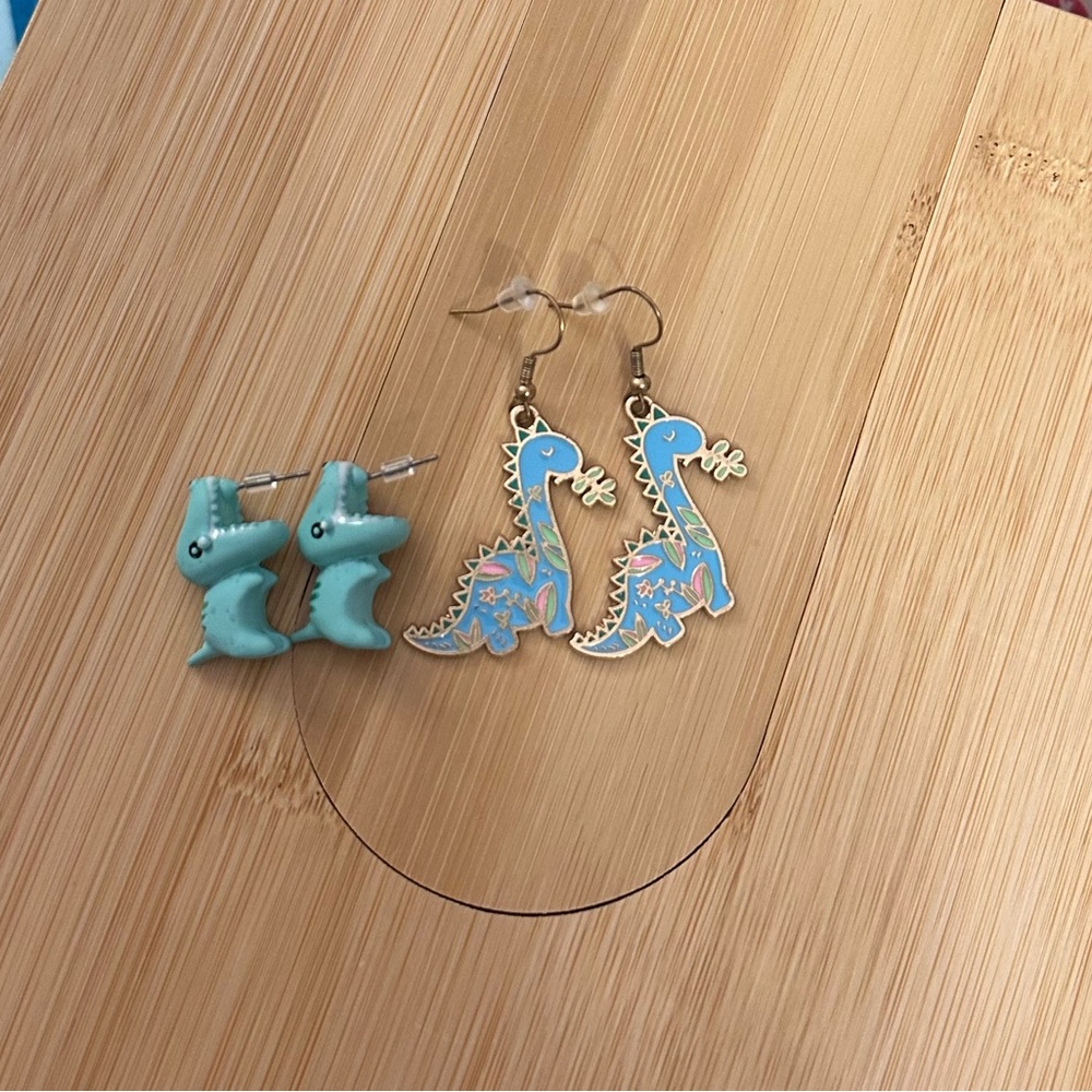 2 pairs of new dinosaur earrings